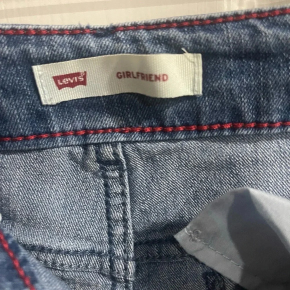 Levi's Girlfriend Girls' Light Wash Jeans Size 12 Reg. - Picture 2 of 8
